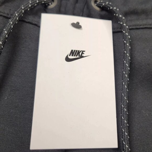NIKE Tech Fleece Shorts Small Mens Black NSW Above The Knee . Condition … - Picture 10 of 13